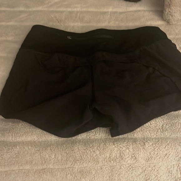 Lulu Shorts - Picture 2 of 2